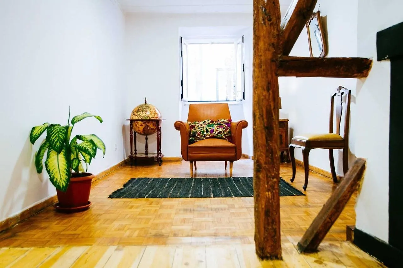 Vintage & Central Apartment In Bairro Alto, Lisboa
