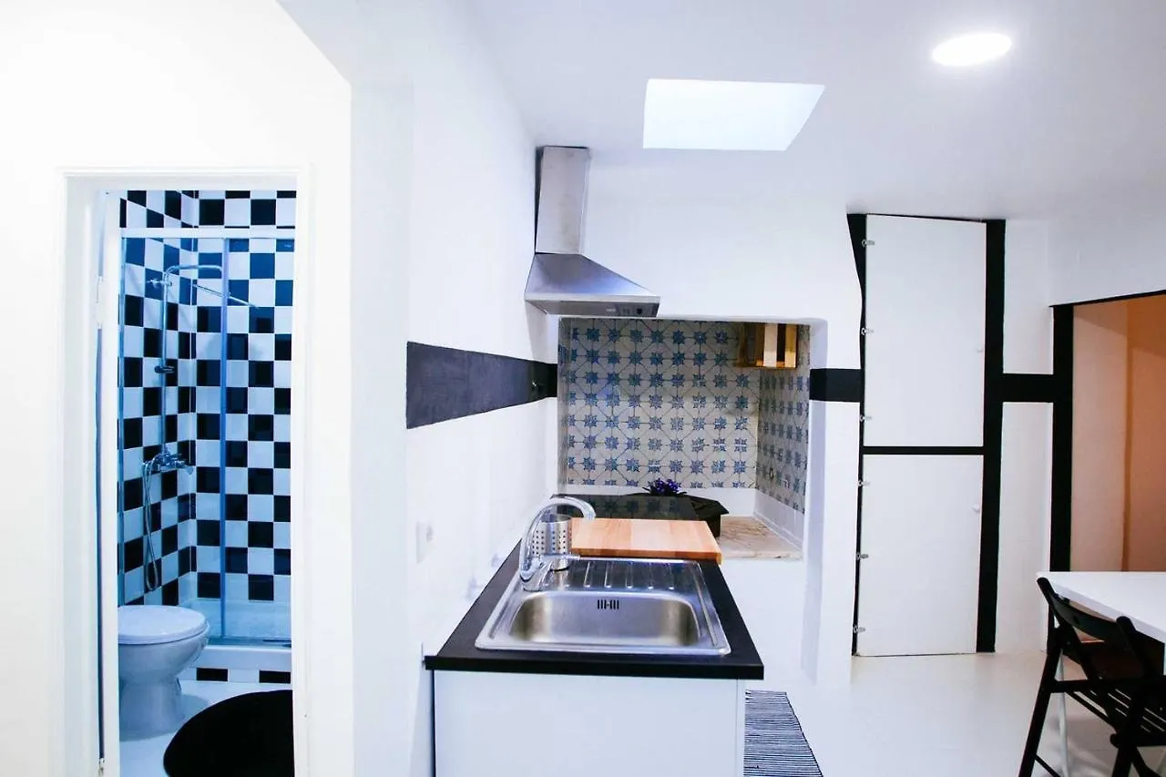 Vintage & Central Apartment In Bairro Alto, Lisboa